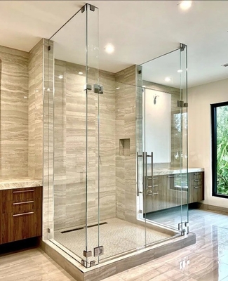 Badezimmer mit 8 mm Glasdicke Duschzimmer und All-in-One-Design