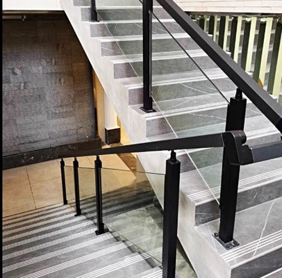 Matt Finish Edelstahl Glasdeck Geländer Mast-Säule für Balkon-Systeme