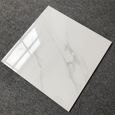 Wasserabsorption 0,5% 60x60cm Goldene Calacatta Porzellan verglaste weiße Wandfliesen